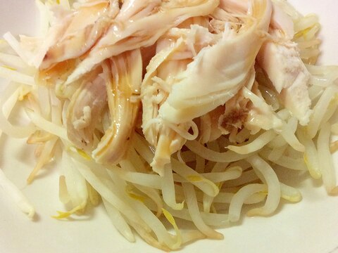 レンジで簡単♪もやしで棒々鶏風サラダ